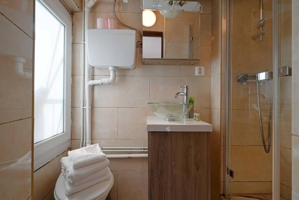 Appartement For 2 Close To Champs De Mars Parijs